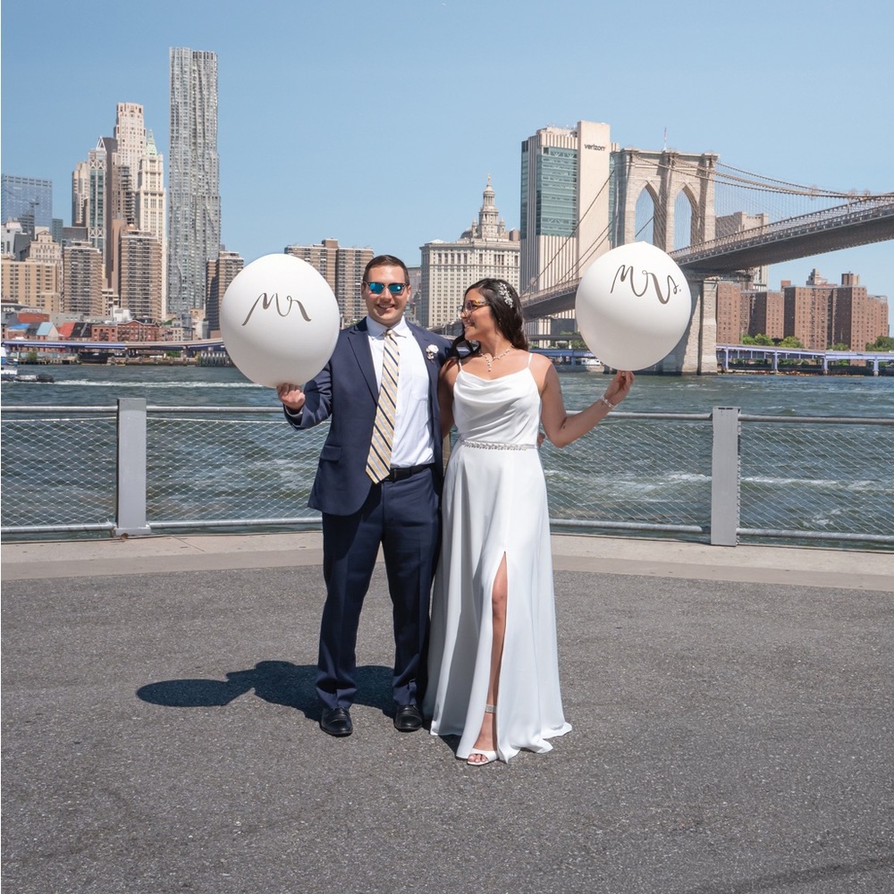 David's Bridal White Wedding Dress